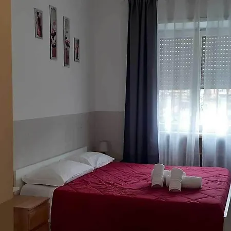 Domus Vatican Holiday's Bed & Breakfast 4*