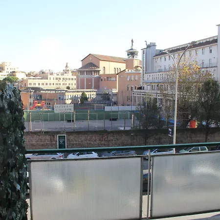 Domus Vatican Holiday's