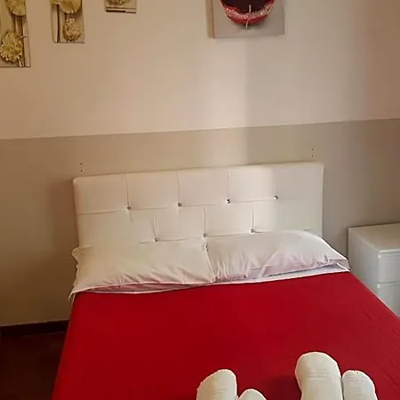 Domus Vatican Holiday's Bed & Breakfast 4*