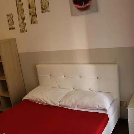 Domus Vatican Holiday's Bed & Breakfast *