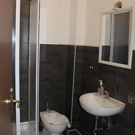 Domus Vatican Holiday's Bed & Breakfast Rome