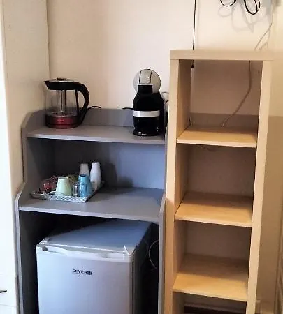 Domus Vatican Holiday's Bed and Breakfast