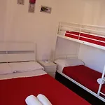 Domus Vatican Holiday's Bed and Breakfast
